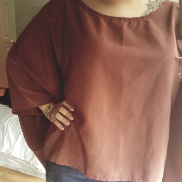 Beautiful blouse - Picture 3 of 3